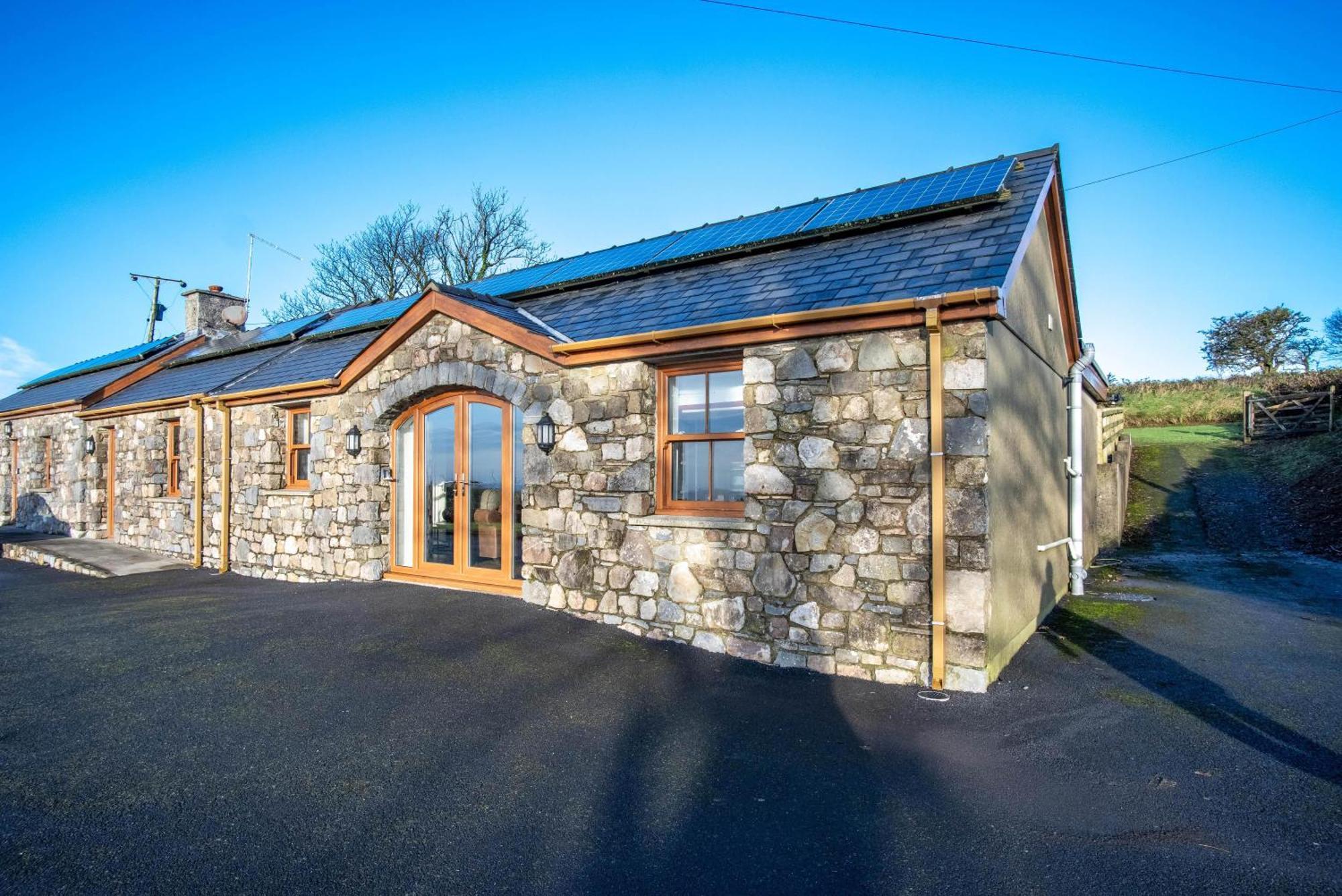 The Beacon - 3 Bedroom Cottage - Ludchurch - Narberth Exterior photo